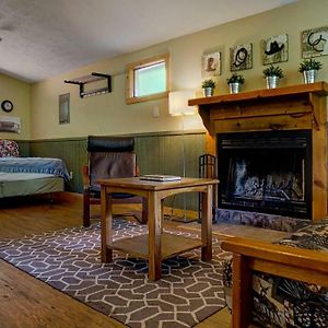 One-Bedroom House Owls Perch